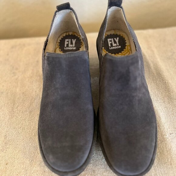 Fly London Woman's Suede Low Ankle Slip-On Wedge Shoes Sz 7 - 7.5 - Picture 1 of 13